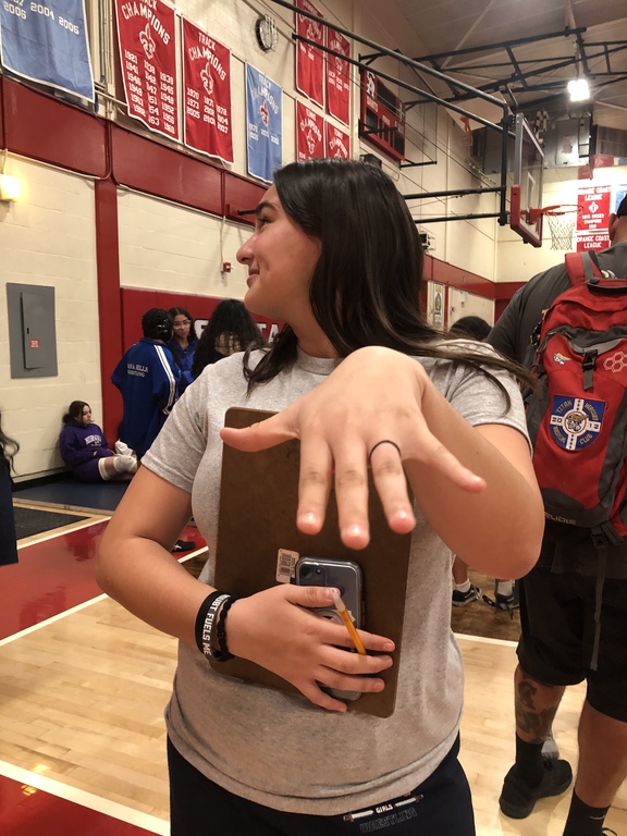 Had a great time at Mater Dei and Santa Ana with the JV girls. (she said yes 😩😩)