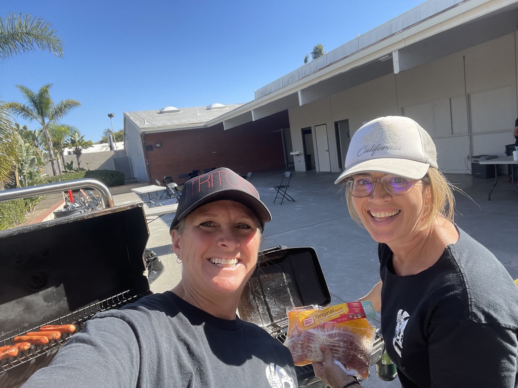 Hard working volunteers 🥰