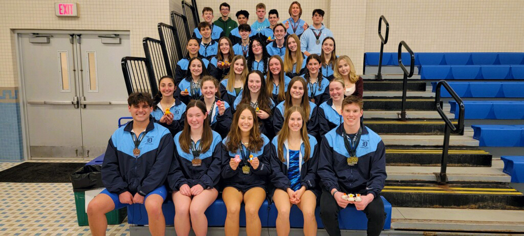 🎉Congratulations to our Swim and Dive Team at the 2024 Ernie Shartle Invitational!! It was a long 12 hour, record breaking day, and just look at those smiles!! 

💙🤍 Personal Records 🤍💙
1. Molly Curran - 50 Free 29.99
2. Erika Doran - 100 Breast 112.03