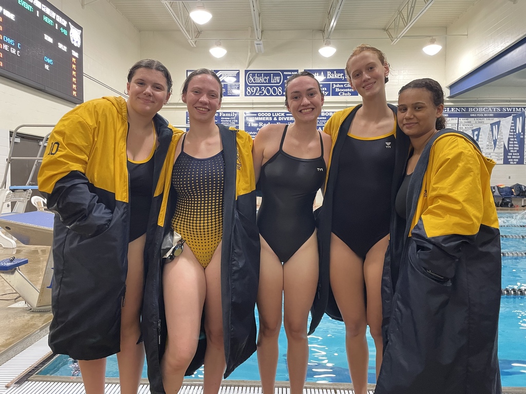 Last first meet for these seniors!!