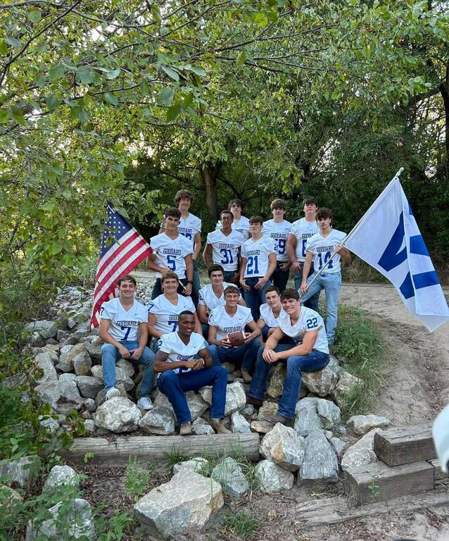 2024 Goddard Lions Football Seniors
G > me
