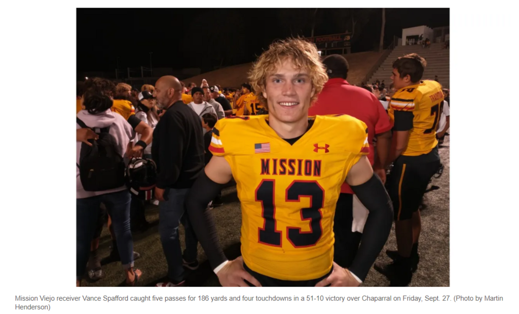 Vance Spafford and Mission Viejo football look unstoppable in win over Chaparral!!
The junior receiver catches five passes for four touchdowns and 186 yards – all before halftime — as Mission Viejo improves to 6-0.
LInk to OC Register Article....
https