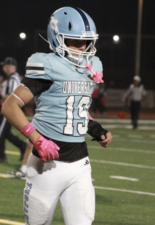 #19 Aidan Walker was accessorized in support of the Pink Out Game and Suzan G Koman Breast Cancer Awareness.