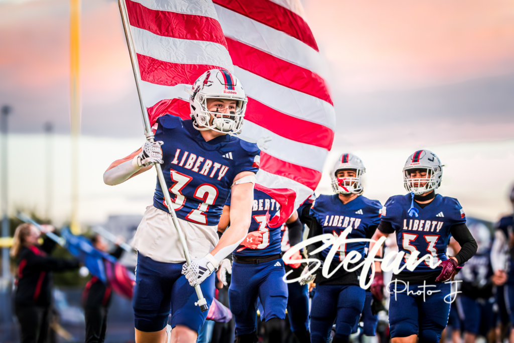 REPRESENT | LIBERTY FOOTBALL - BOOK NOW ⬇️🏈
http://www.stefanphotoj.com/booking