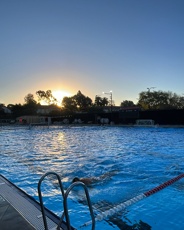 A beautiful morning for a swim! These girls shower up for a 6 am workout this morning ready to go. Our girls are fired up for games to start!