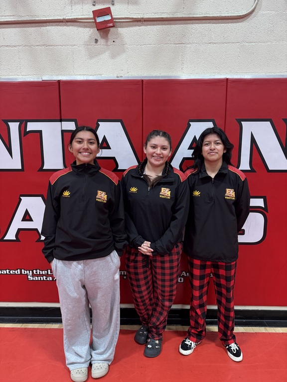 Girls weighed in and ready to wrestle! 🤼‍♀️