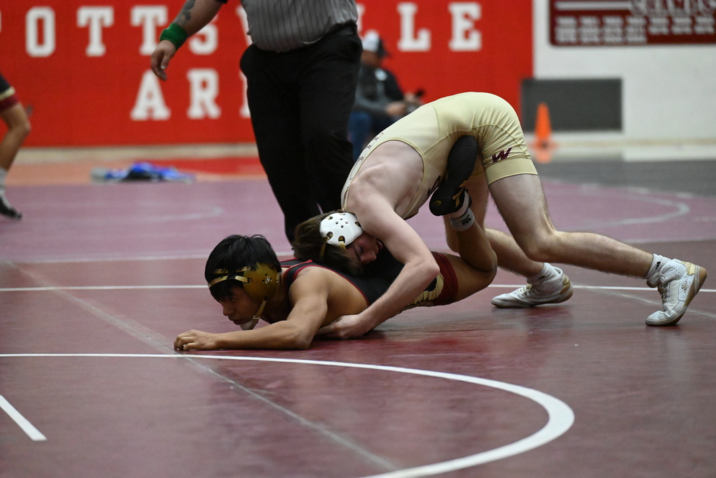 Scores from Case Flynn Duals (Scranton):
Kade Pascoe 121lbs wins by pin.

Mason Nomie 107lbs wins over Scranton by F.

Bayne B (285) wins by pin over Scranton.

Jahleel G (215) loses by pin over Scranton.

James H wins by F over Scranton.

Layo
