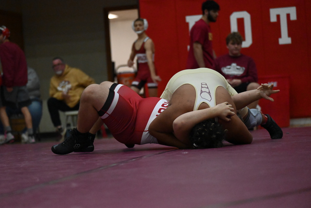 Scores from Case Flynn vs. Pottsville 12/7:
127 - Dayvion Marshmon wins by pin at 0:57
133 - Rocco DeLucia won by forfeit
139 - Rocco Fonzone wins by pin at 0:57
145 - Nolan Schmeckenbecher won by forfeit
152 - Tyrell Hoff won by forfeit
160 - Elija