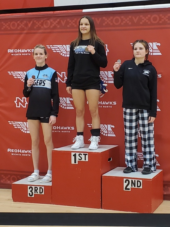 Congratulations to Sadie for placing 3rd at North tournament!
