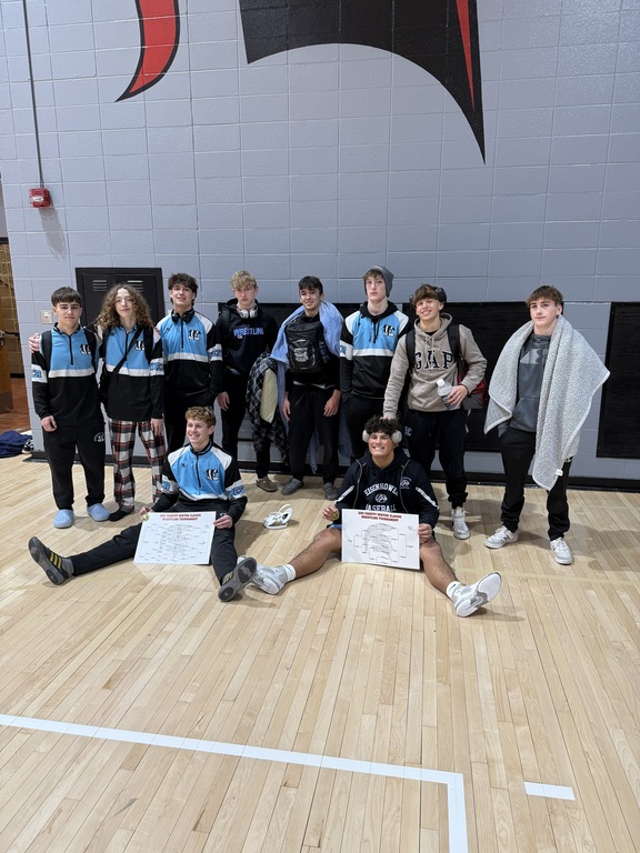 Congratulations to these Tiger wrestlers on taking 4th Place as a team out of a total of 16 total teams at the Emporia Winter Classic tournament!