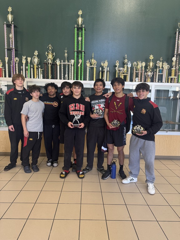 Varsity finished 10th out of 28 teams at The Lakeside Holiday Classic. 
Joseph (126) - 3rd
Wylie (144) - 6th
Logan (150) - 5th
Lincoln (157) - 1st