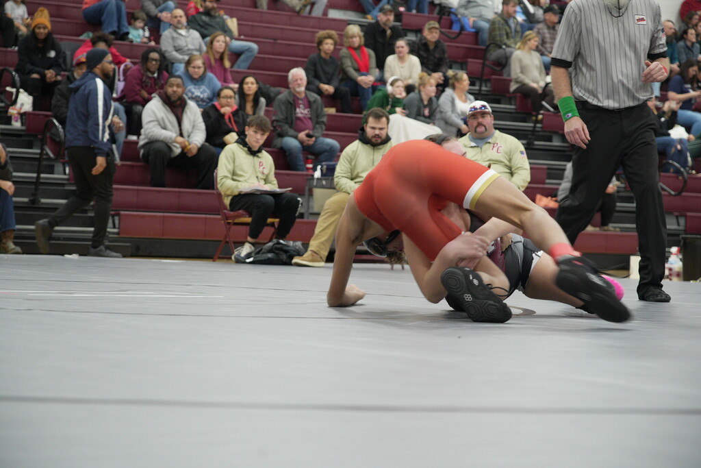 Lily closing in on a takedown