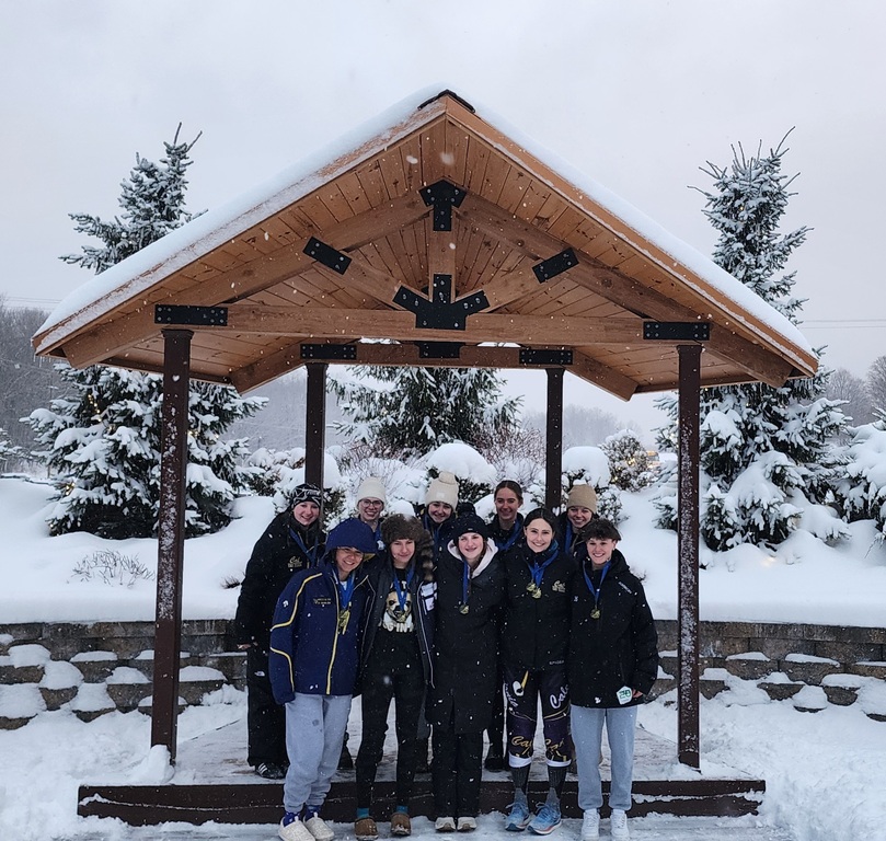 Chiara Marta won slalom and took second in giant slalom to lead the Scots to sixth place at the Cadillac Invitational.  Zuzanna Poradzk also medaled taking 10th place in GS.