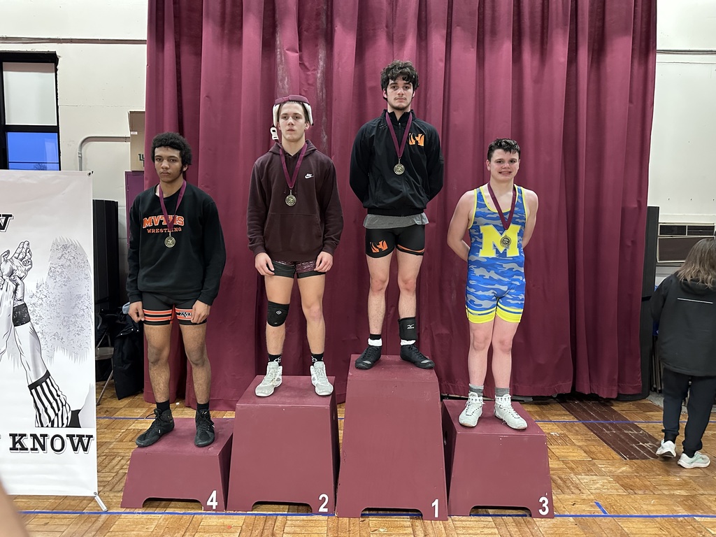 Carmi JV Wrestling Tournament 157 lbs 1st place Garrett Ray