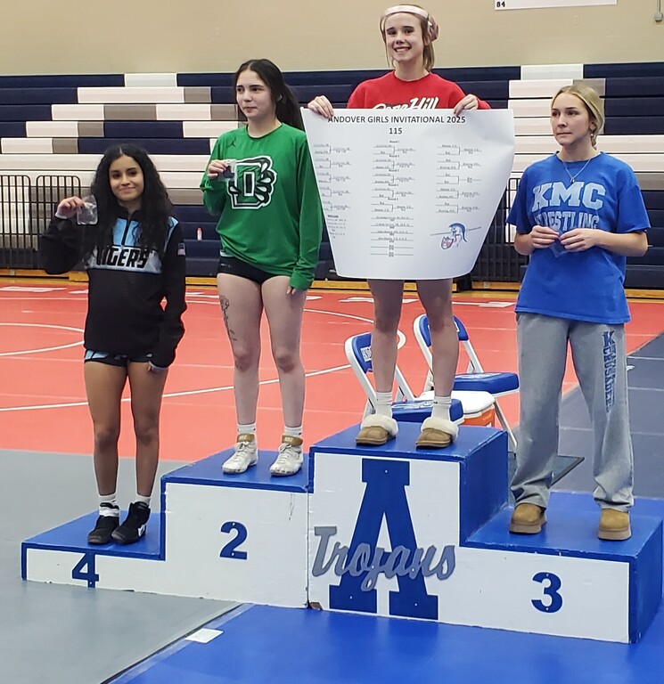 Congratulations to Alice 4th at Andover tournament!