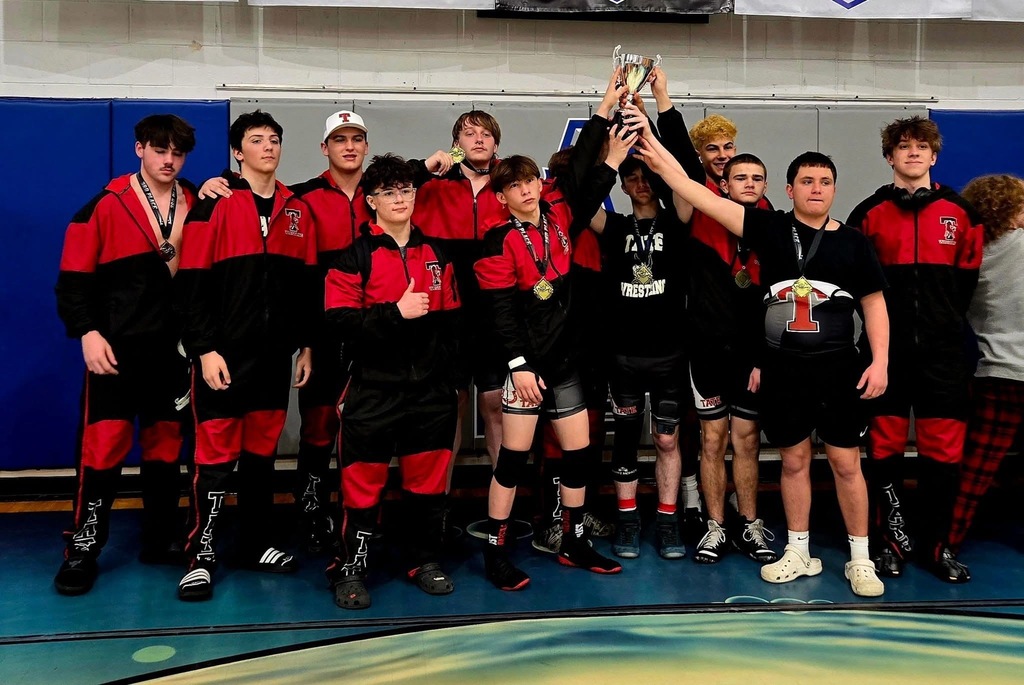 The 2024-2025 Tate Wrestling Team photo, for the yearbook, will be done at practice this Friday.
