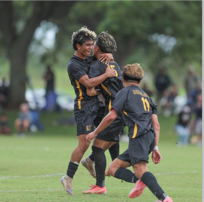 Defending Champs Advance 
PC:Aunty Lori