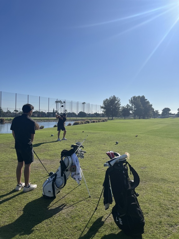 Nikko starting off the team over at Navy Golf course!