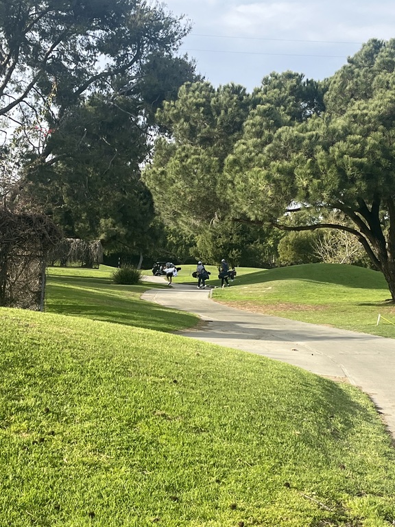 Santa Fe first group making their way to the 3rd hole!