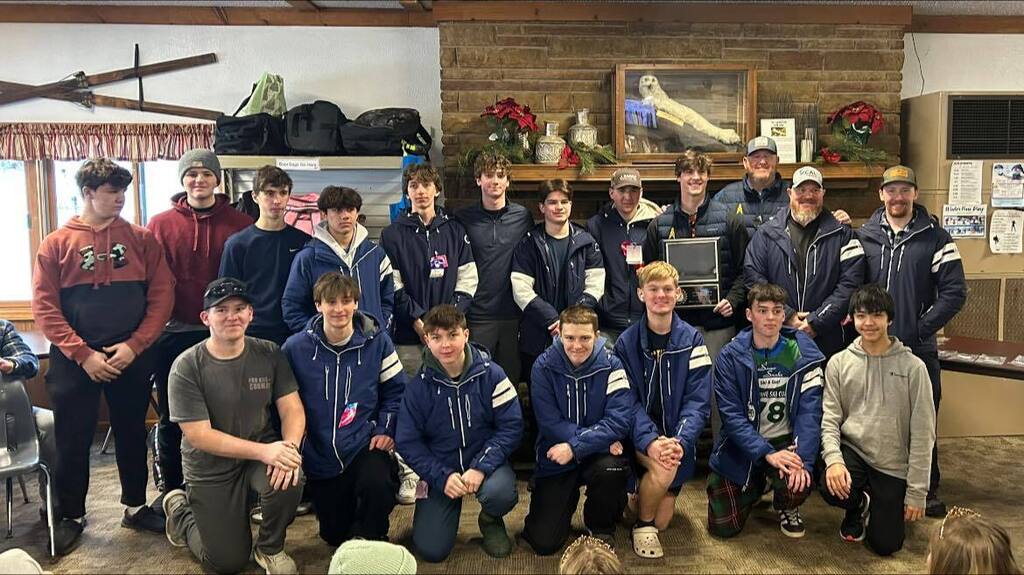 Boys Ski Team won the Central Alpine Conference championship!

Individual all confernce honors are as follows :

Slalom All Confernce were Linclon Gott, Nolan Moore, and Hayden Smith while Eric Popa and Max Birgy were honorable mention. In the Giant Slalo