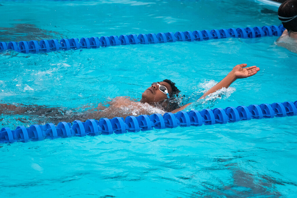 Zen Blue during a backstroke event at the intersquad meet