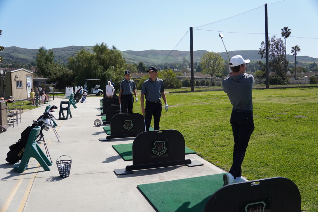 Practice before todays round.
