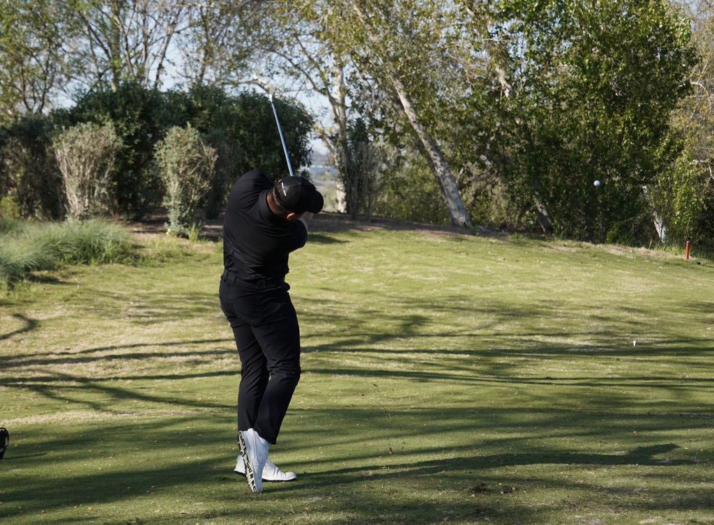 Lucas Li with his opening round tee shot.