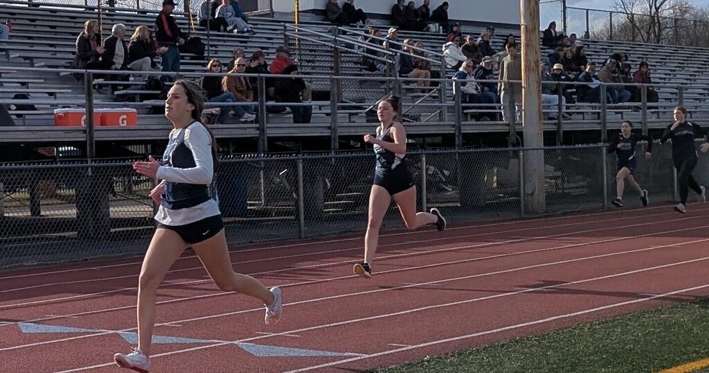 Taylor Buss bringing home the win in the 400M Dash