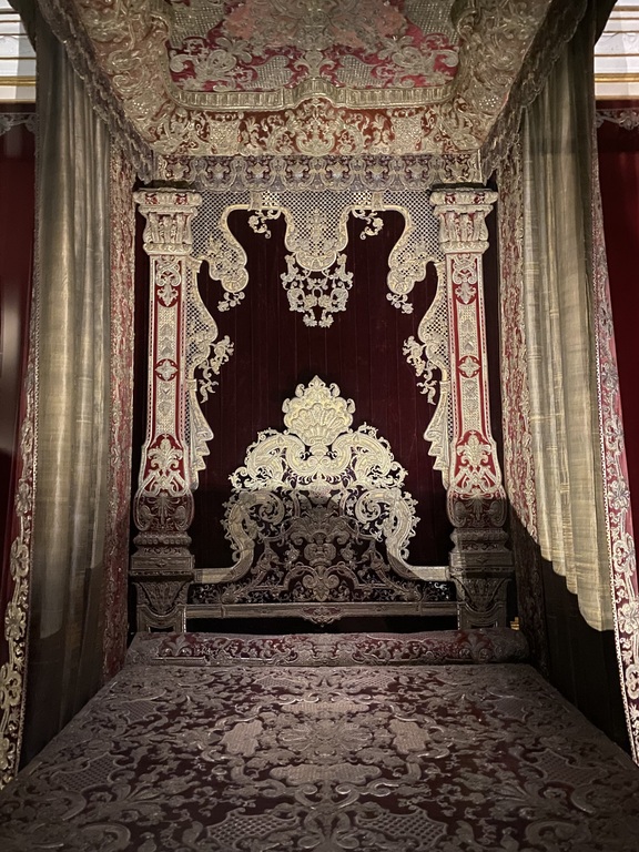 The empress’ bed in Schonbrunn Palace, Vienna
