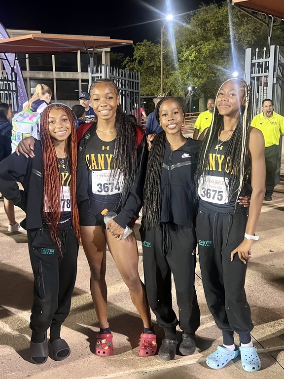 Texas Relays update: Our 4x200 relay team placed 4th in the Prelims with a time of 1:37.32!! Well done ladies!!