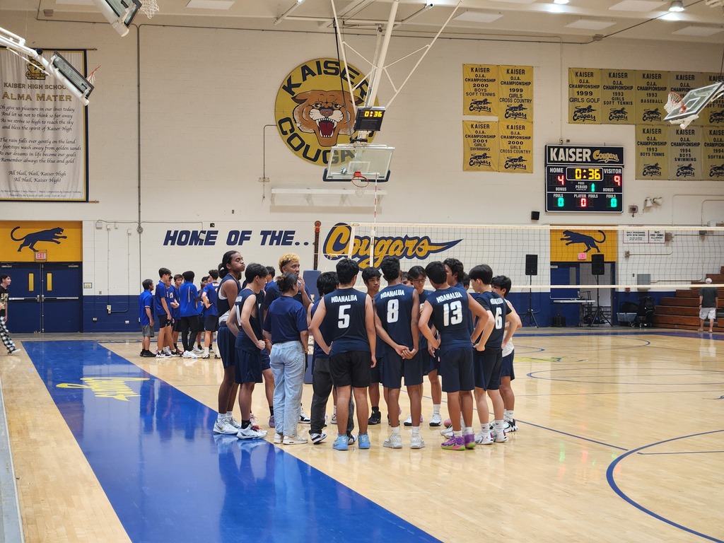 Timeout as Moanalua takes the lead.