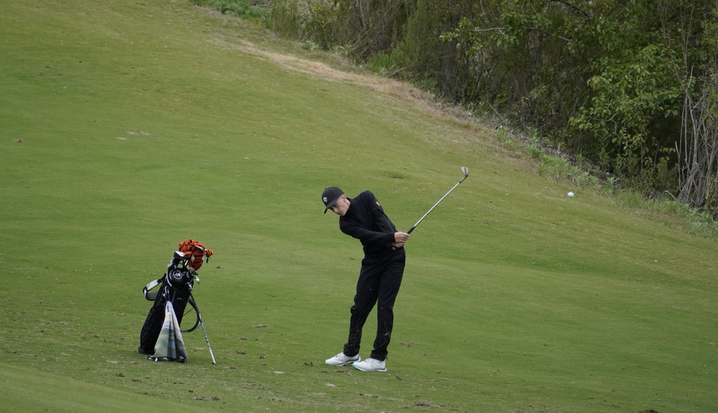 Jase with his approach shot.