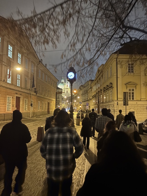 Coming back from the meet in greet in Prague
