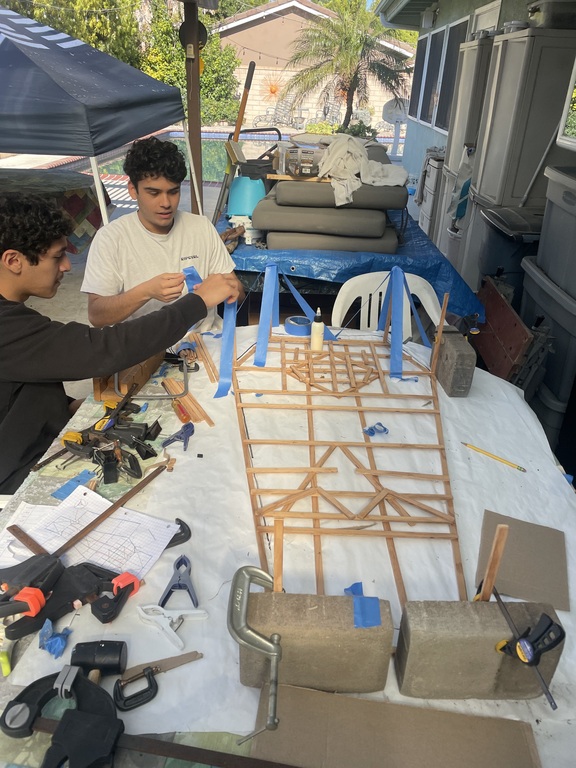 MUNers working on the boat project!