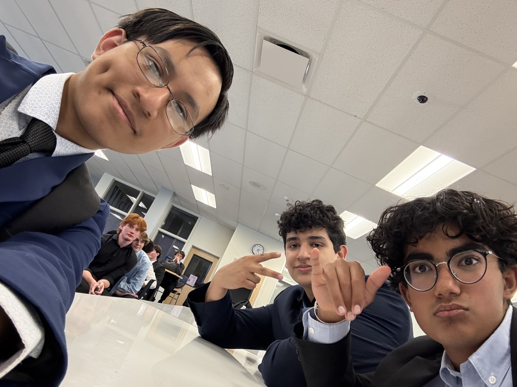Me and the fellows in the reward ceremony at the El Toro MUN conference