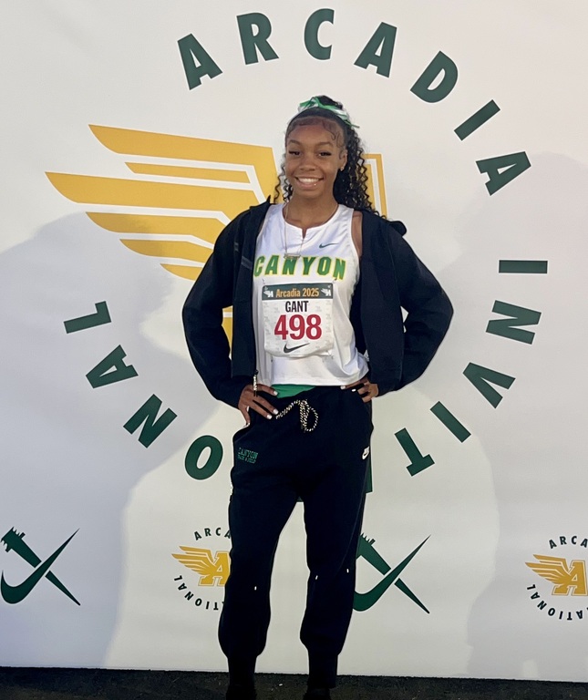 PR Alert!! Lanai Gant wins her heat and had the 3rd fastest 400 meters with a time of 54.12!! Amazing performance!!