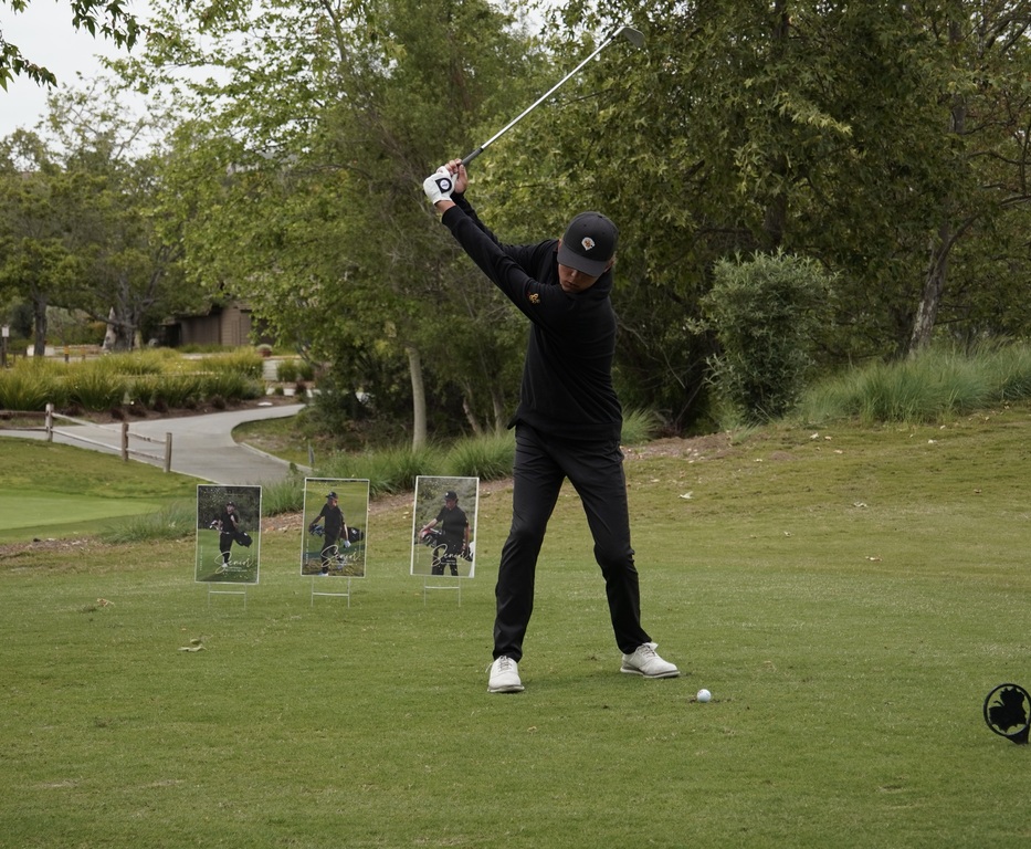 Finn Yeomans on the tee box.