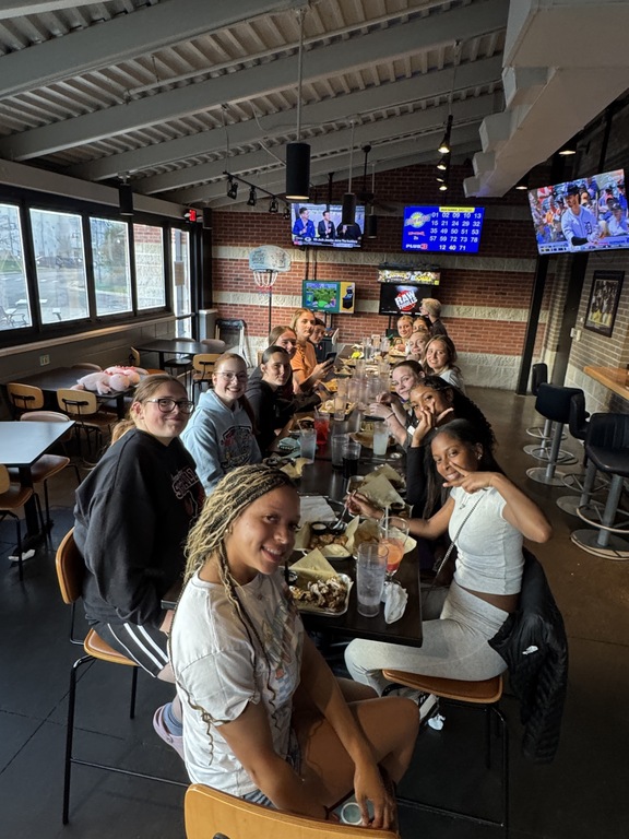 JVA took a night off from practice to just hang with the team and bond a little at B Dubs. Roblox was the game, with squirt guns, and lots of wings! We topped it off with a large FroYo to go!! We will definitely be doing some extra laps tomorrow!LET’S GO 