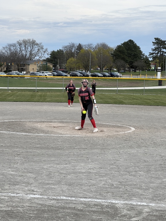 Good games tonight against Clarkston for JVB! First game tie 2-2. Second game of the DH went to the last inning tied 6-6 but the Lady Cats came out a few short, but a great battle regardless. 
Pic- JVB pitcher Harley Smith shooting strikes!
