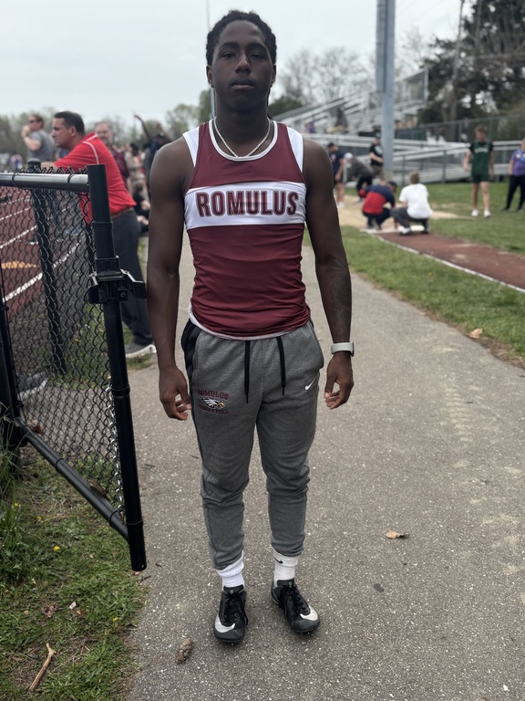 Senior Adrian Barnes-Early qualified for the regional finals with a jump of 20’6”