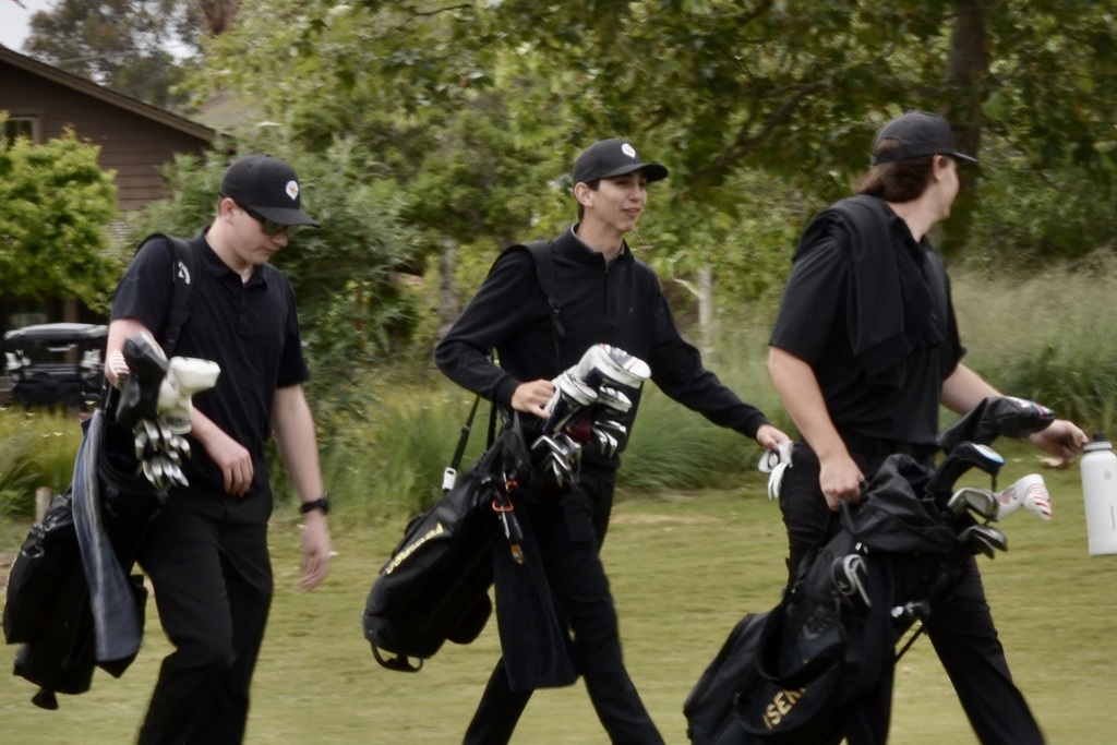 Seniors walking to the first tee for the last time this season!