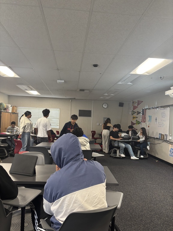 MUNers getting ready to present the capstone projects