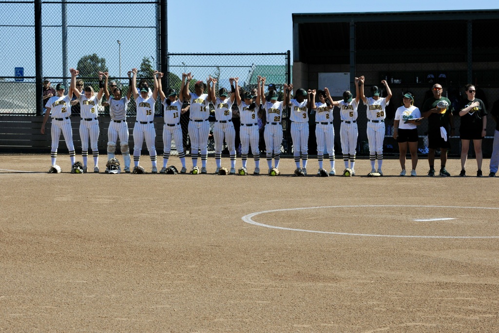 VANDEN SOFTBALL TEAM .