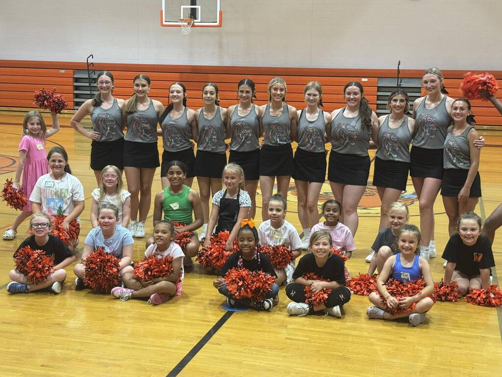Cheer day for summer enrichment at HES! #GoTigers