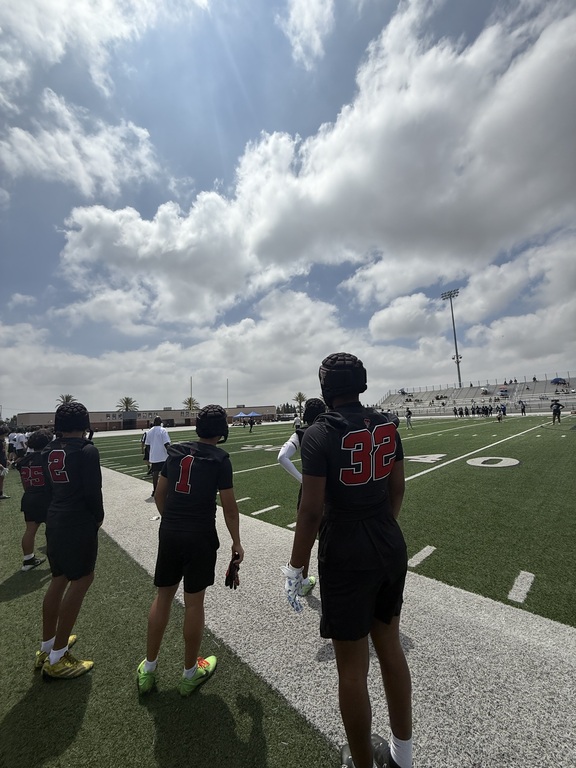 Got some good work in at the 7on7 tournament this past weekend at Rancho Cucamonga High. Boys ended up getting 3rd place!