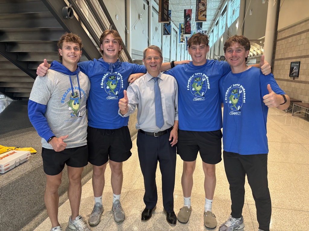 Twelve of our players are helping at the LCC Fall Kickoff Event for staff on West Campus today. From setup to registration to teardown, they’re bringing great energy and representing our program the right way. Dr. Robinson stopped by and is excited to see