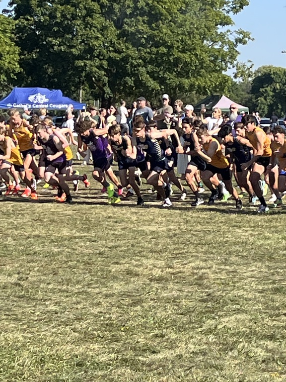 Start boys varsity Ottawa Hills invite