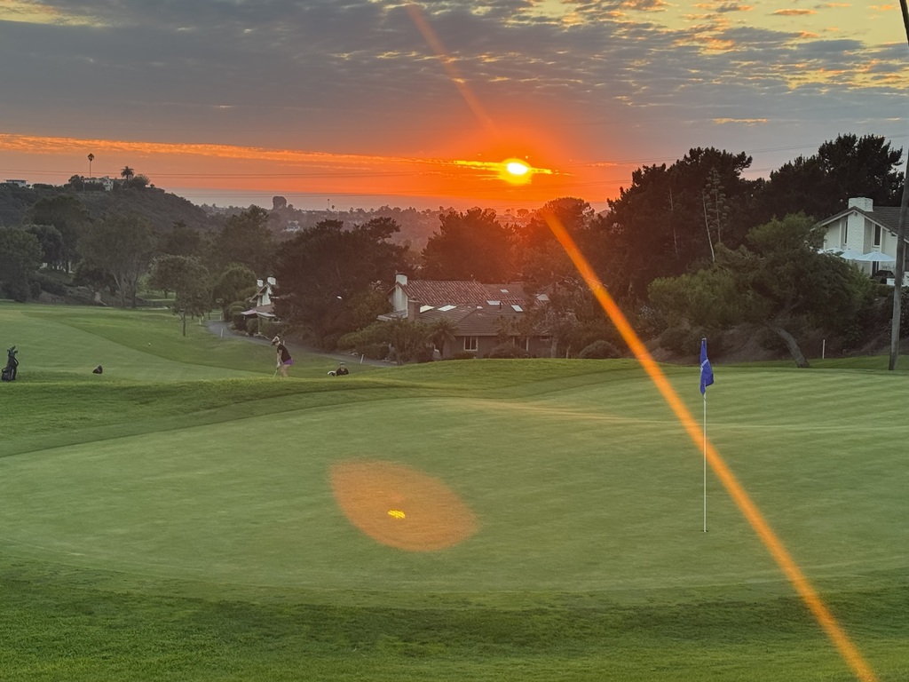 Sunset ocean-view finishing hole at Lomas Santa Fe CC