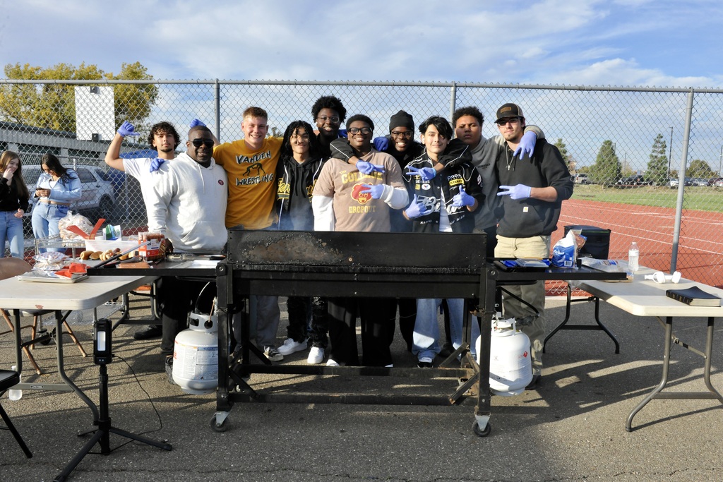 VANDEN VIKINGS HIGH SCHOOL " 5 STAR GRILLING TEAM " &  THE STAFF AT THE SNACK BAR . THANK YOU FOR ALL YOUR HARD  WORK ALL YEAR  LONG. PAPA JOE !!!!!