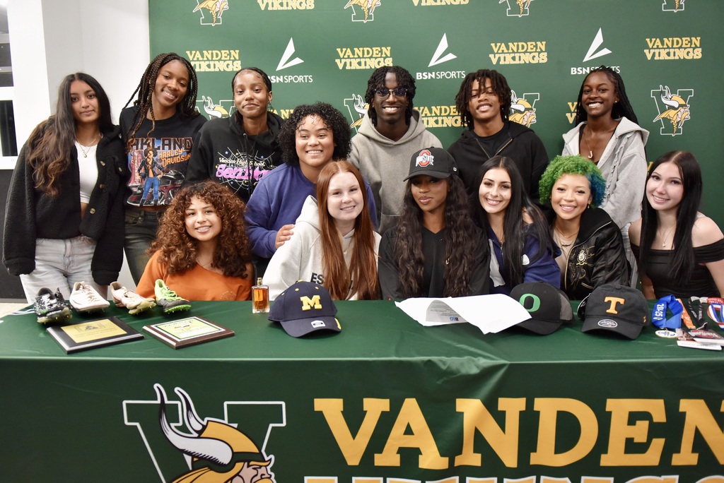 NAIJA AT SIGNING WITH FRIENDS 11/ 12 / 2025